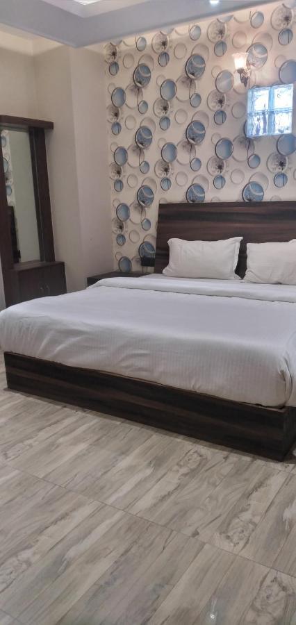 Hotel The Midnight By Wb Inn Agra (Uttar Pradesh) Exterior photo